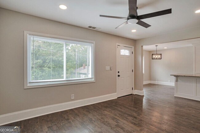 Foto del edificio - 985 Fair St SW