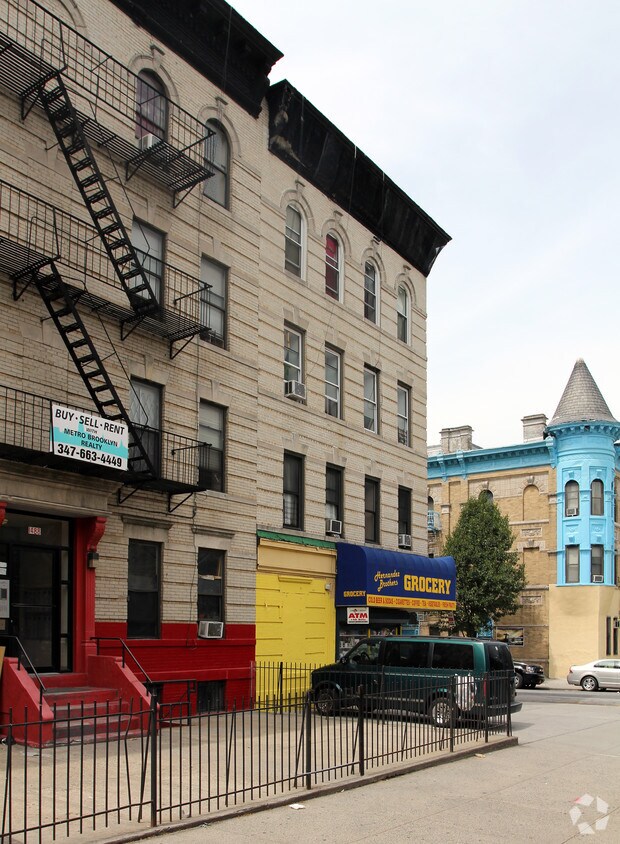Foto del edificio - 1486 Bushwick Ave