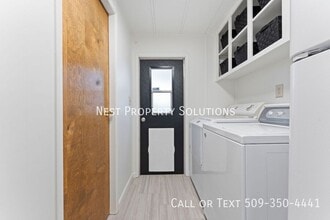 Building Photo - 10407 Kory Ln NE
