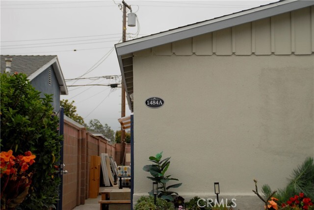 Building Photo - 1484 West Ave