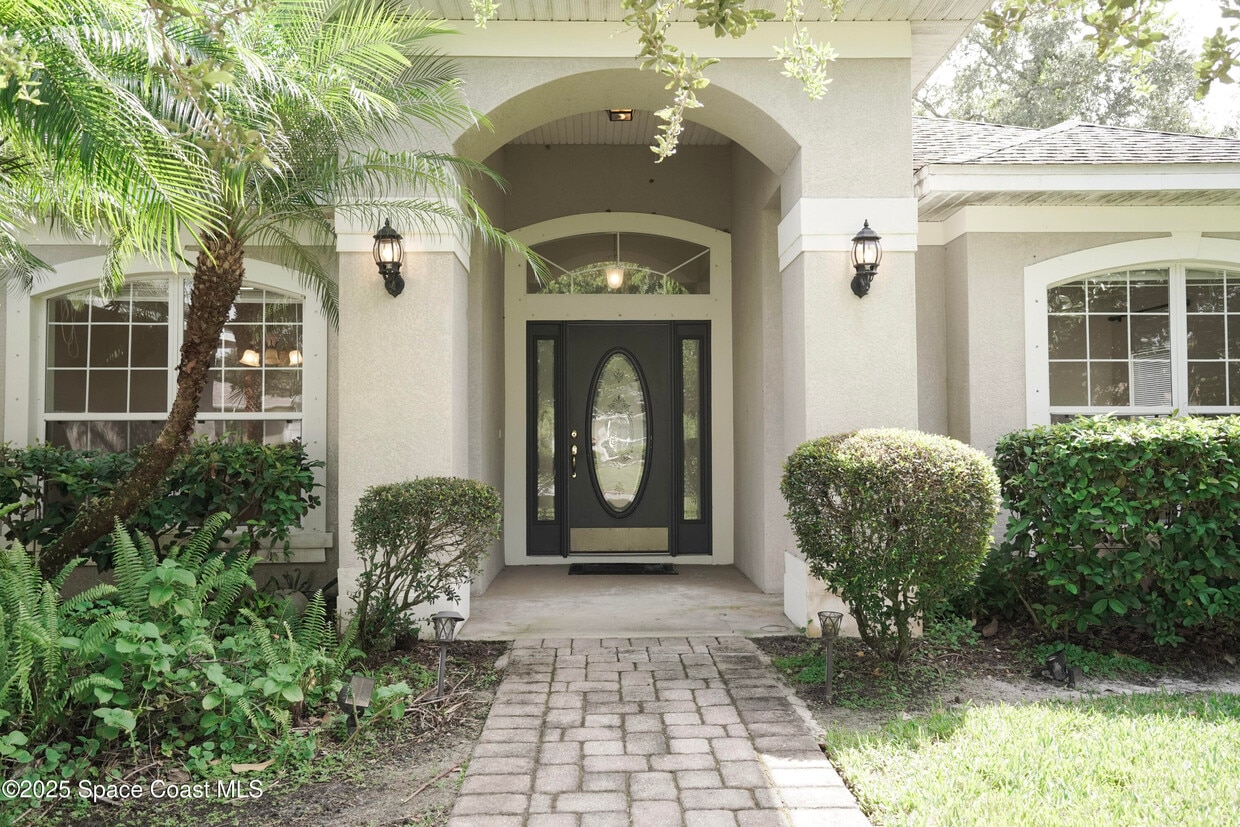 Foto principal - 2295 Botanica Cir