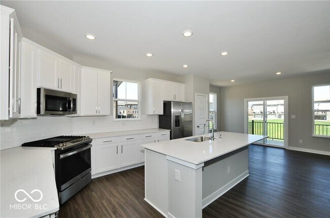 Foto del edificio - 916 Yorkshire Ln