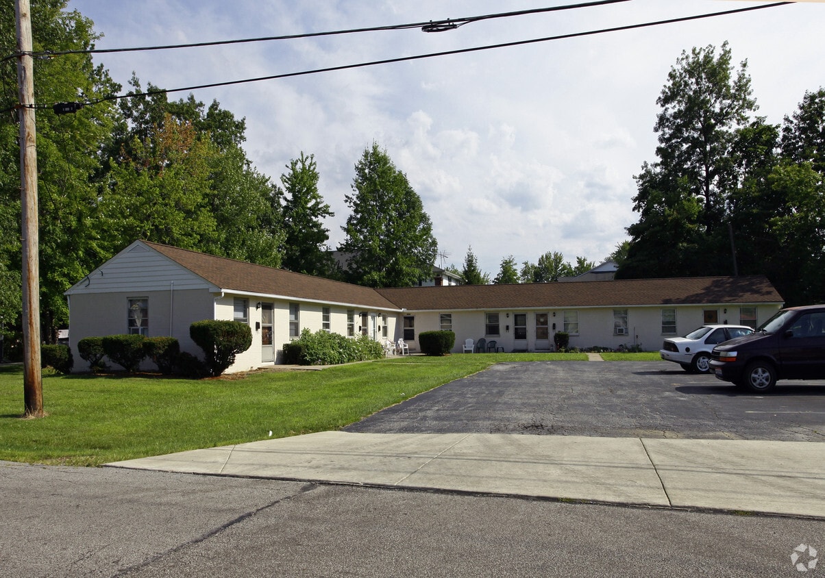 Primary Photo - 5685 Andrews Rd