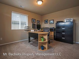 Building Photo - 3 br, 2.5 bath House - 61145 Teton Ln