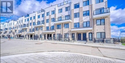 Building Photo - 1695 Dersan St