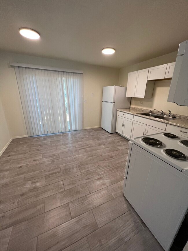 Foto del edificio - Townhome For Rent