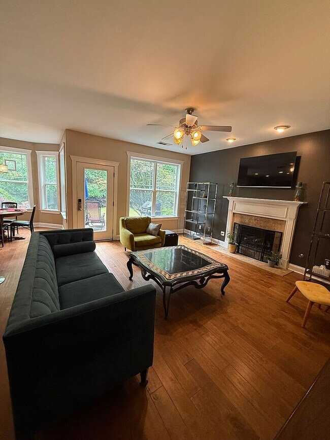 Foto del edificio - 2972 Boulder Walk Ct SE