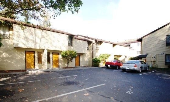 Primary Photo - 1712 NE 145th St