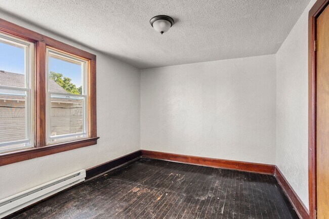 Foto del edificio - 1100 N Van Buren St