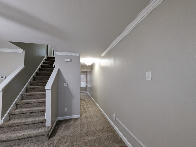 Building Photo - 2038 Allison Dr