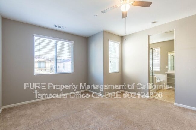 Foto del edificio - 44102 Calle Luz