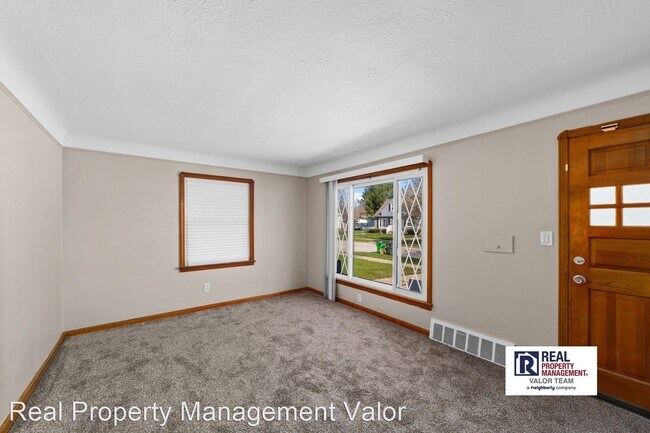 Building Photo - 3 br, 1 bath House - 13304 Orme Rd