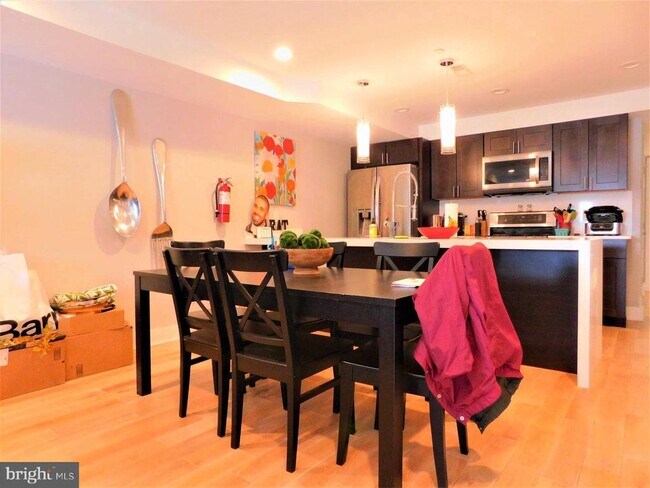 Foto del edificio - 922-26 N 17th St