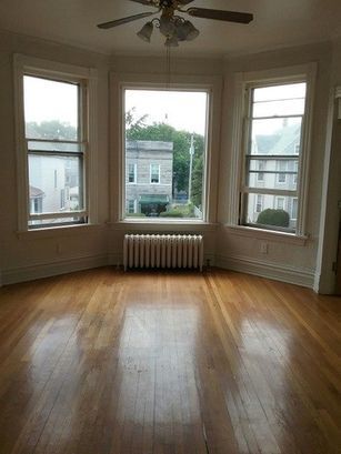 Foto del edificio - 843 N Waller Ave