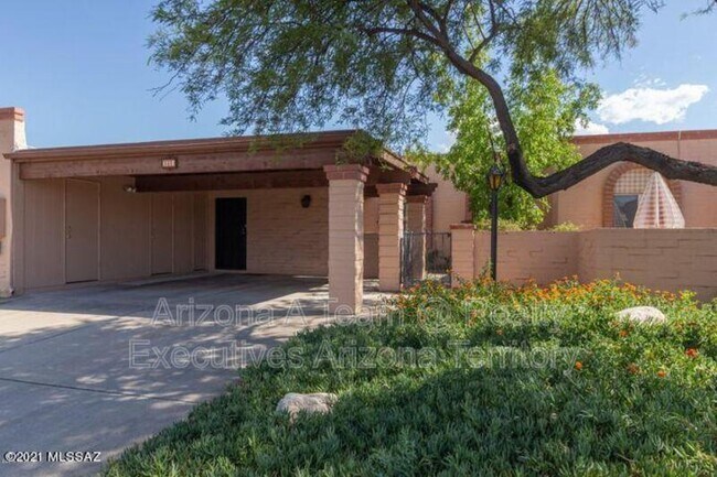Foto del edificio - 4210 E Presidio Rd