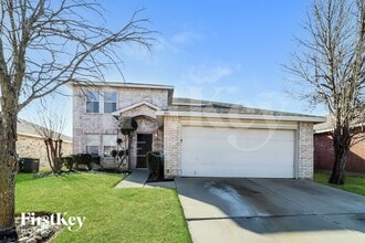 Building Photo - 3913 Fox Run Dr