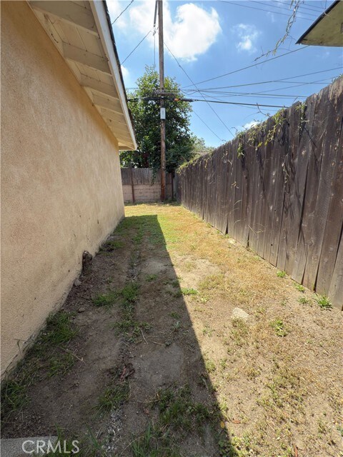 Foto del edificio - 4835 Fiesta Ave
