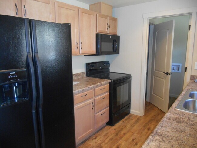 Foto del edificio - South Reno: Three Bedroom Home w/ RV Parking