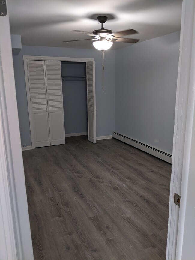 Foto del edificio - 28 Skyline Dr