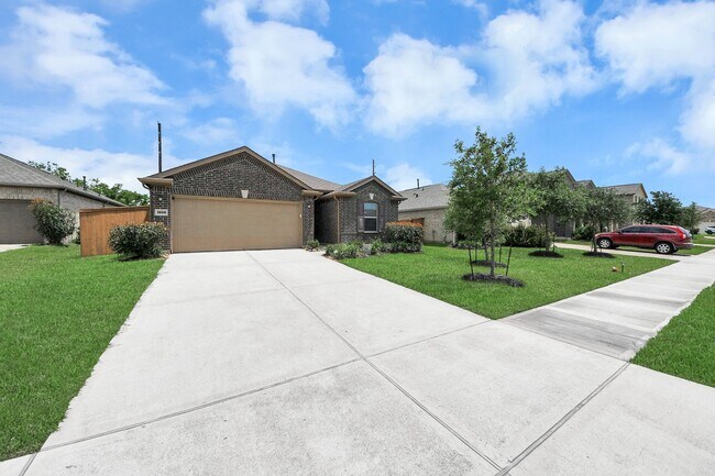 Building Photo - 1509 Portola Dr