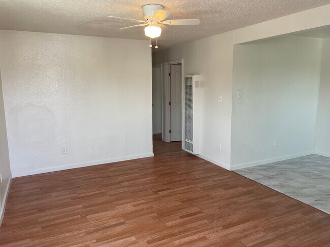 Foto del edificio - 9607 Avalon Blvd