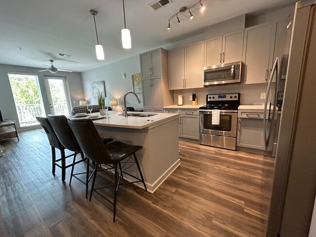 Building Photo - 6400 Blue Stone Rd