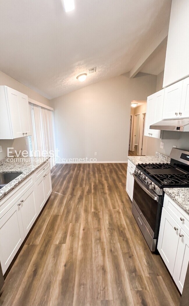 Foto del edificio - 7800 Park Ln