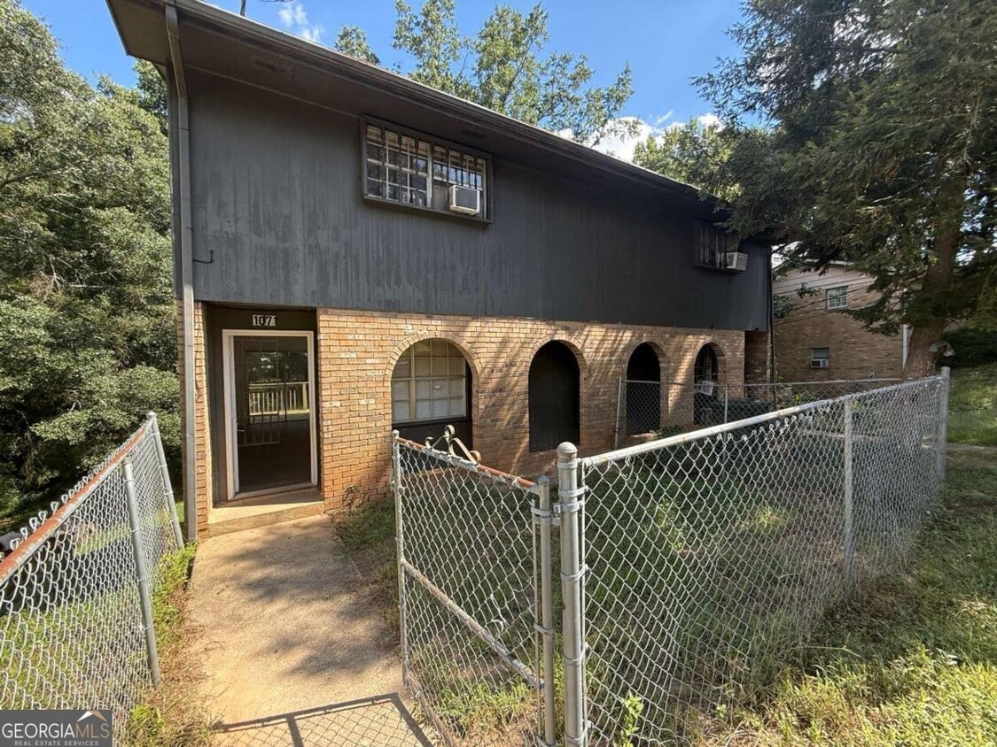 Primary Photo - 1071 Laurel Ln NW