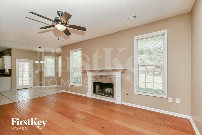 Foto del edificio - 60 Landing Ln