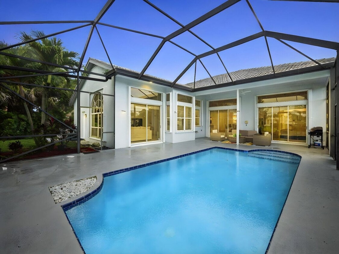 Primary Photo - 9070 Cypress Hollow Dr