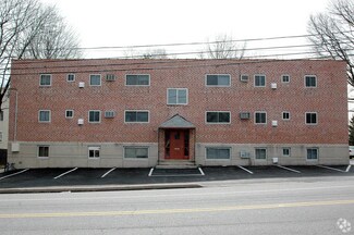 Building Photo - 45-47-47 Media Line Rd
