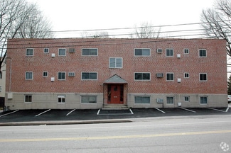 Building Photo - 45-47-47 Media Line Rd
