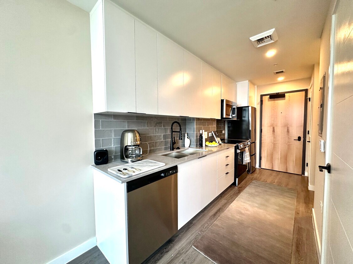 Foto principal - 105 NE 25th St