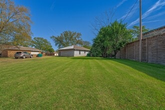 Building Photo - 7315 Housman