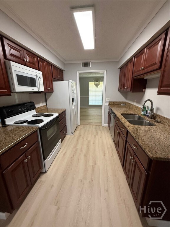 Foto del edificio - 10520 Sugarbush Rd