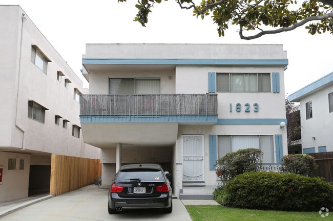 Building Photo - 1823 Camden Ave