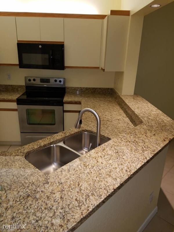 Foto del edificio - 841 Tanbark Dr