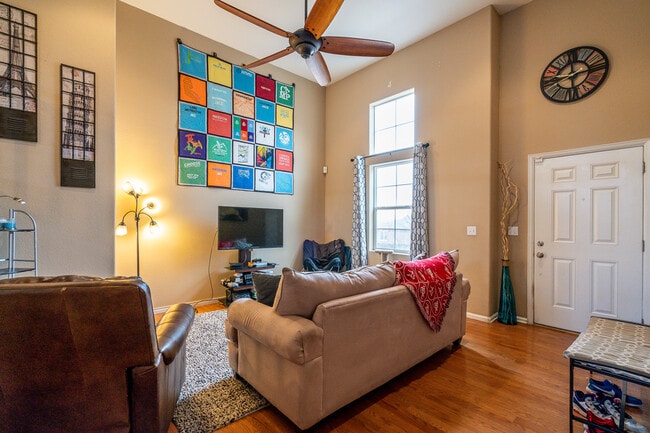 Photo - 2681 Stonecrop Ridge Grove House