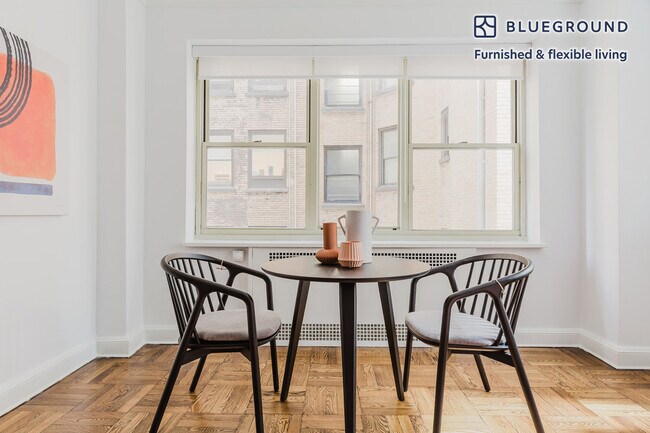 Building Photo - 300 E 57th St