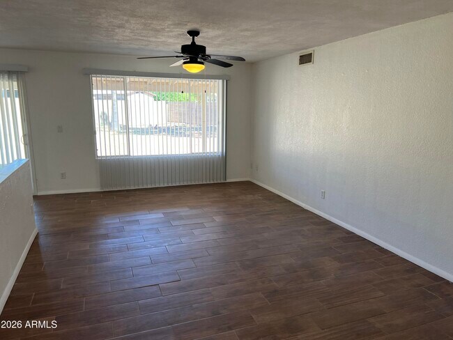 Foto del edificio - 12605 N 42nd Ave