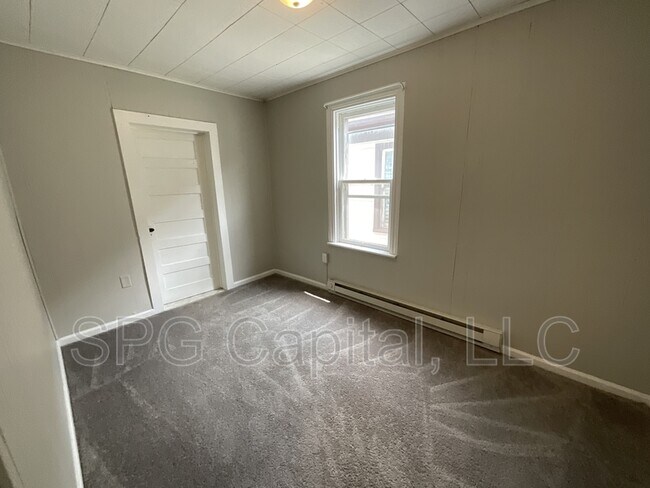 Foto del edificio - 207 N Forney Ave