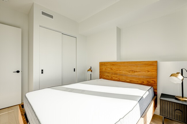 Photo du bâtiment - 1235 Rue De Bleury