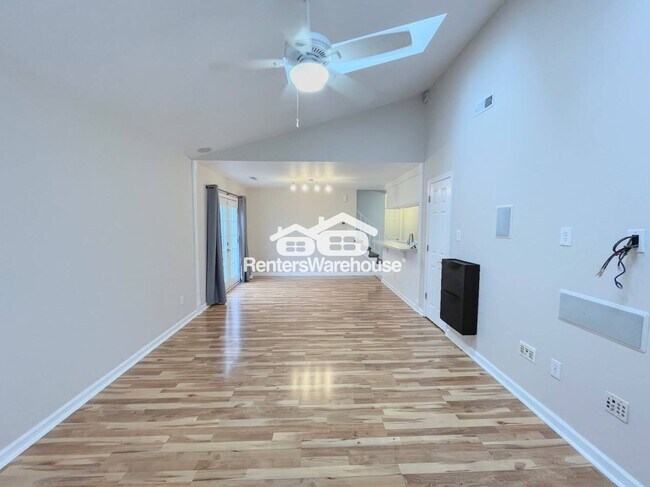 Building Photo - 400 Cobblewood Arch