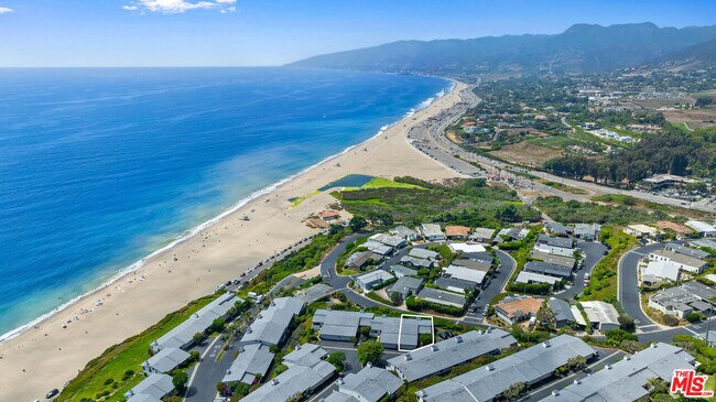 Foto del edificio - 6769 Shearwater Ln