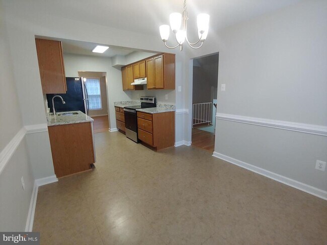 Foto del edificio - 1744 Laurance Ct