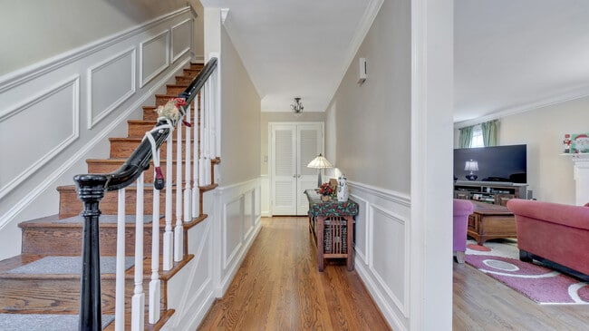 Building Photo - 4051 N Stuart St