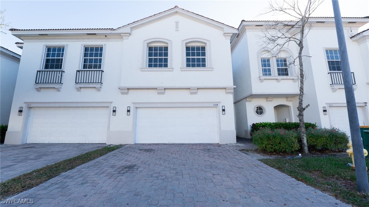 Foto principal - 7005 Romana Way