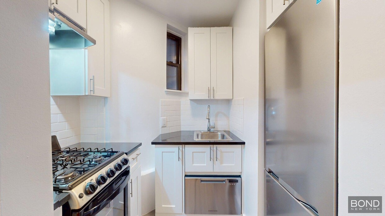 Primary Photo - 350 E 76th St