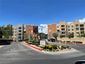 Building Photo - 62 E Serene Ave