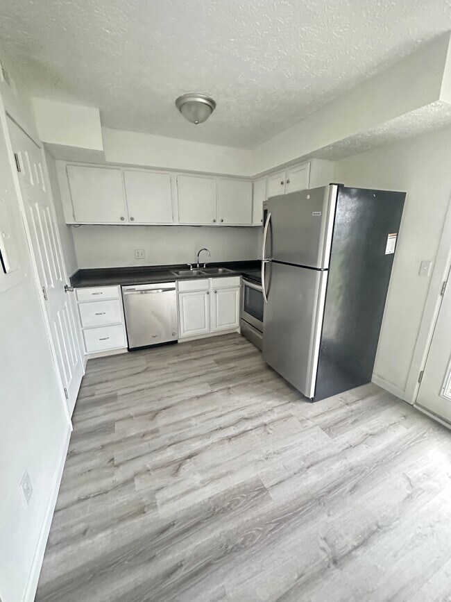 1598 Worthington Row Dr, Columbus, OH 43235 Townhome Rentals in